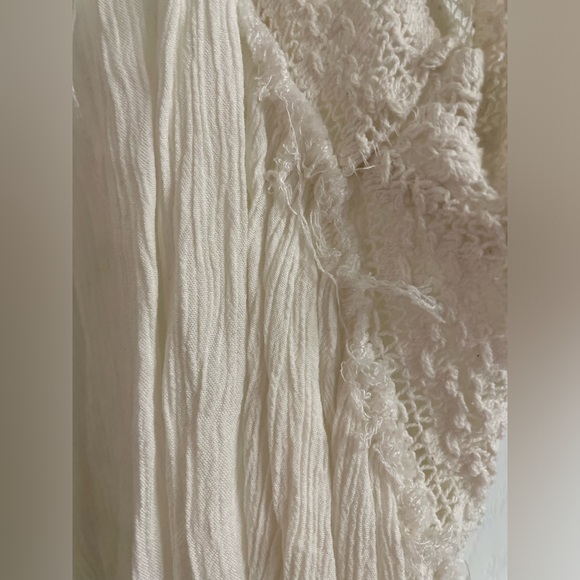 TALORI white crochet frayed style gauze camisole tank top - Picture 10 of 12